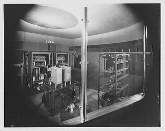 Library of Congress, Prints & Photographs Division, Theodor Horydczak Collection, [reproduction number, LC-H814-T-2494-014]