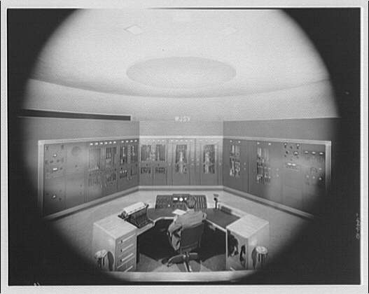 Library of Congress, Prints & Photographs Division, Theodor Horydczak Collection, [reproduction number, LC-H814- 2494-010]